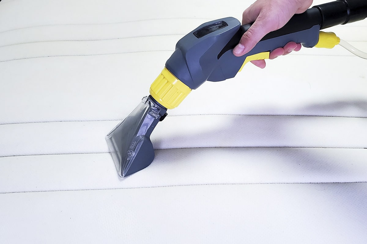 Czyszczenie materacy